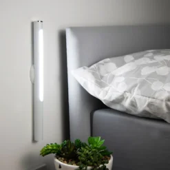 Arlec Rechargeable LED Dimmable Light