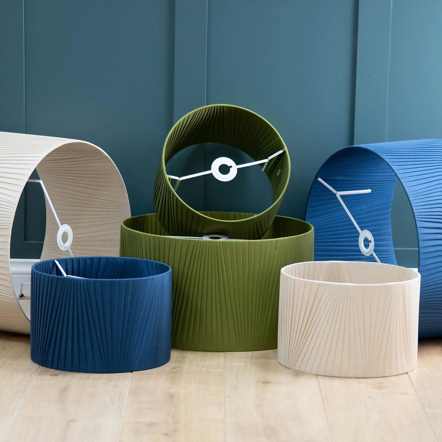 Raye Peacock Drum Pleated Silk Shade - 45cm - Image 9