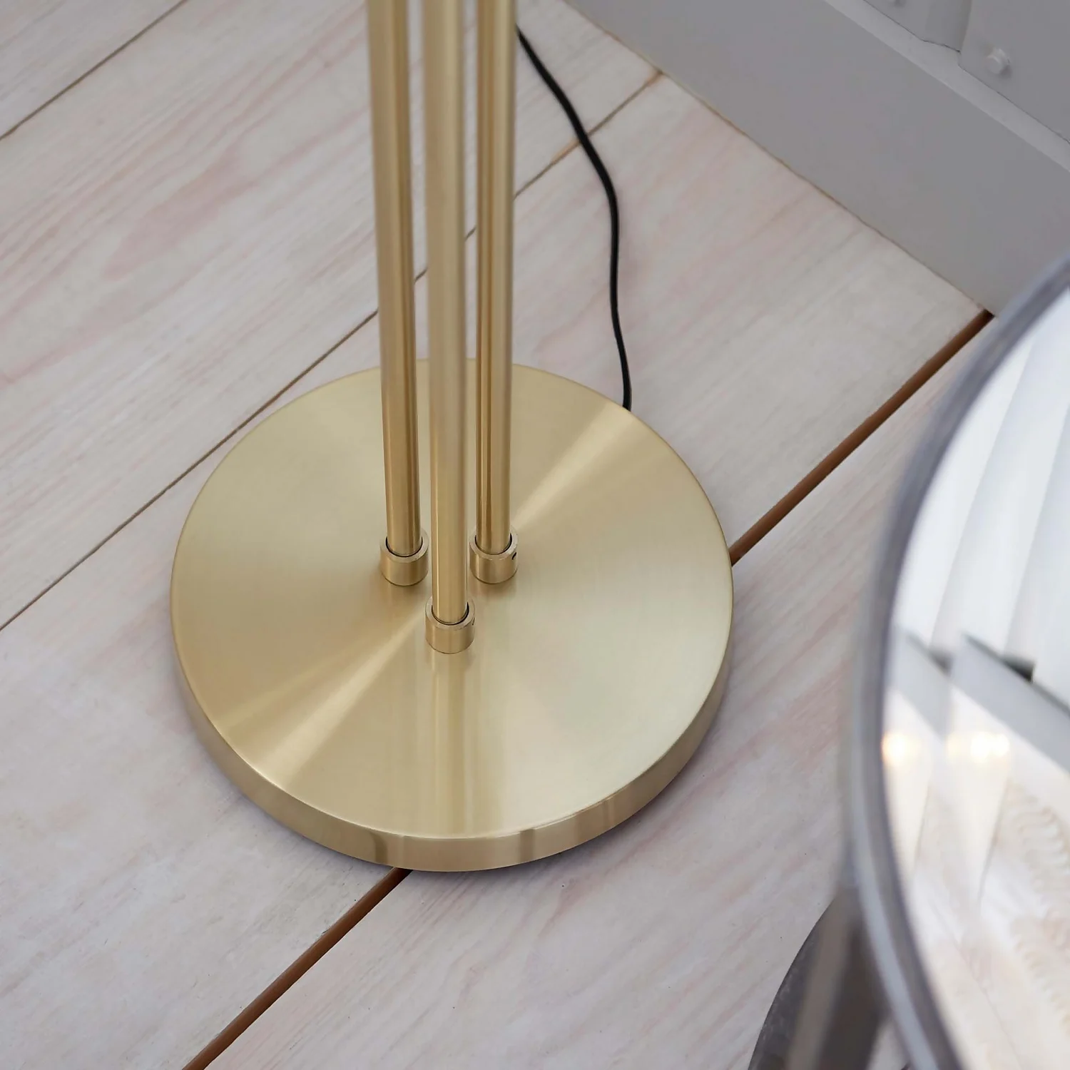 Geneva Floor Lamp - Brass - Image 6