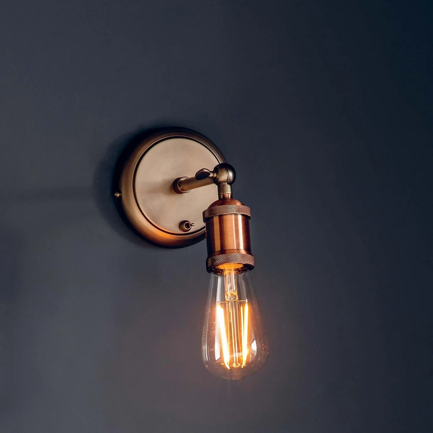 Henrik Wall Light - Pewter