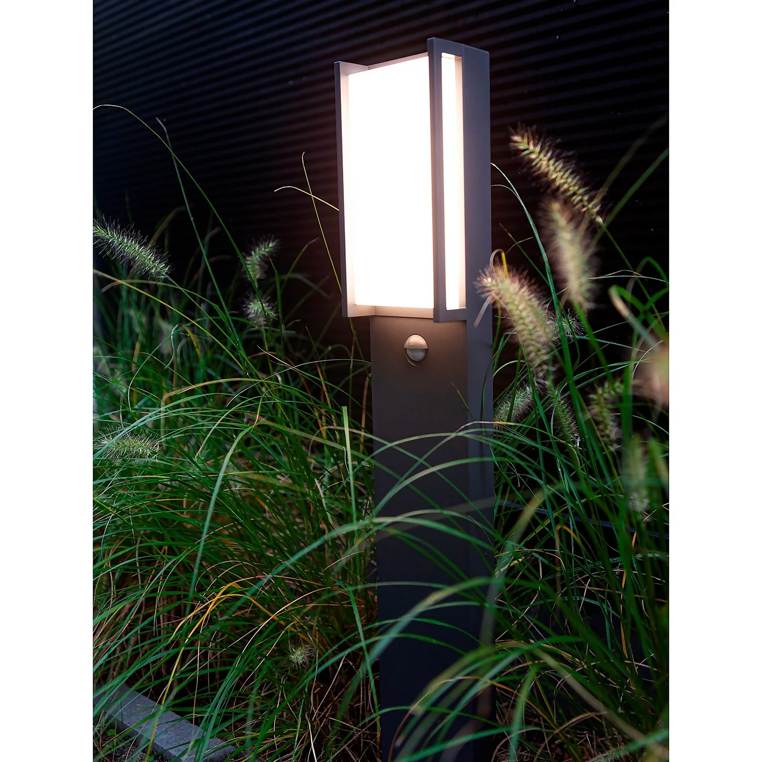 Lutec Qubo LED Outdoor Bollard Light With PIR Motion Sensor - Anthracite - Image 4
